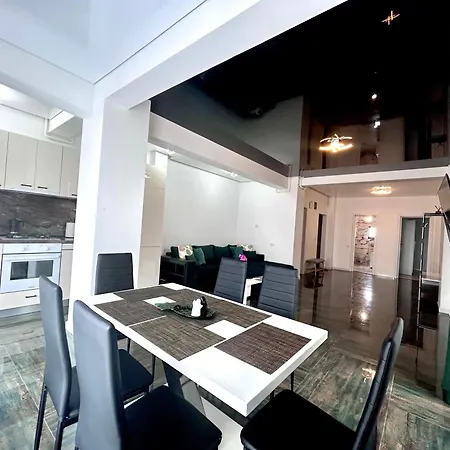 Brys Penthouse By The - Greenland - Mamaia Nord -