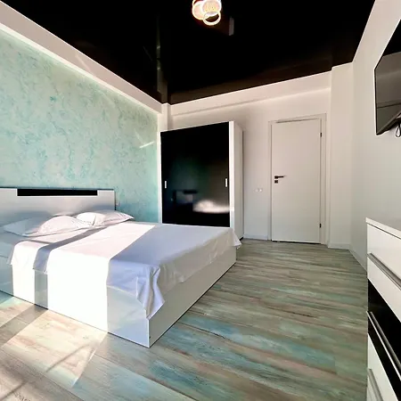 Brys Penthouse By The - Greenland - Mamaia Nord - Apartment *